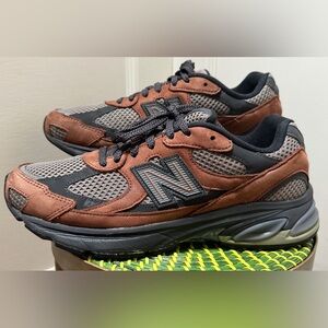 New Balance 2010 "Pecan Castlerock" - Size: US Men’s 11